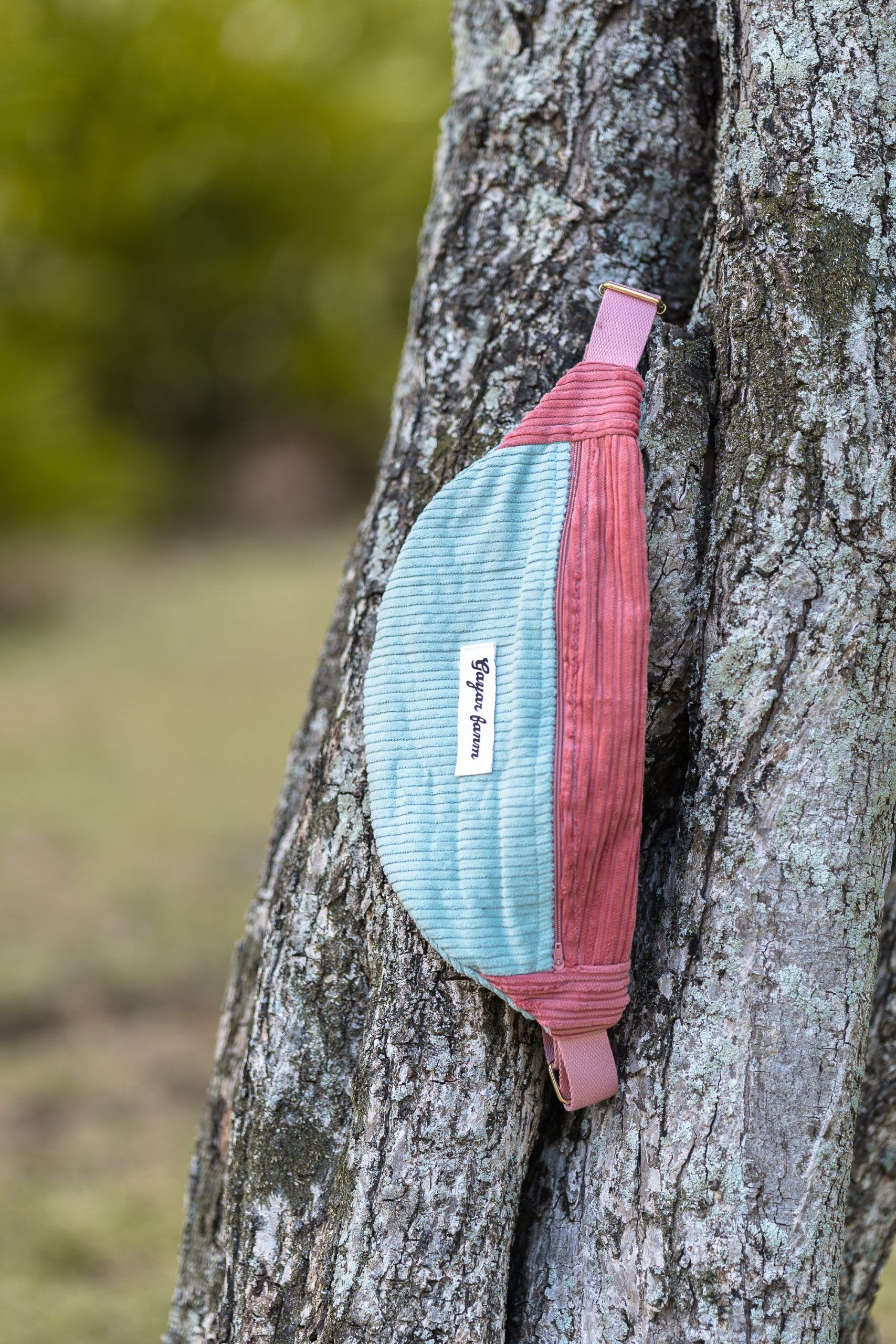 Sac banane en velours côtélé – Image 3